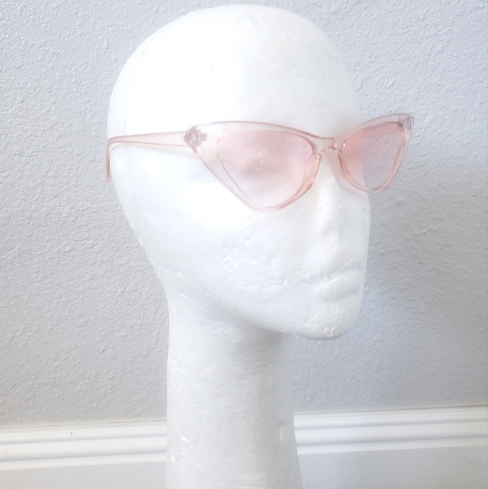 💚5/$25 CLEAR PINK RETRO CAT EYE SUNGLASSES UV Protection - Picture 3 of 4